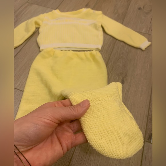 Vintage Yellow Sweater/Knit Footed Pants | Size 9-12 Mth | Unisex Baby Girl/Boy - Picture 4 of 9